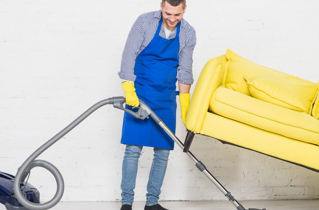 خدمات النظافة بشركة الحارثي لخدمات النظافة